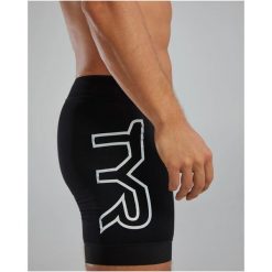 Spodenki męskie TYR Large logo. Czarne krótkie spodenki sportowe męskie TYR, na lato, m, bez wzorów. Za 299.99 zł.