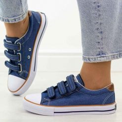 Jeansowe trampki damskie American Club Lh125. Niebieskie obuwie sportowe damskie American CLUB, bez wzorów, z jeansu, biznesowe, bez zapięcia. Za 99.00 zł.