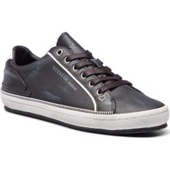 Sneakersy GUESS - FMLOW4 LEA12 BLACK. Półbuty na co dzień męskie marki Guess. W wyprzedaży za 339.00 zł.