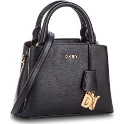 Torebka DKNY - Paige Sm Satchel R82D3465 Blk/Gold BGD. Czarne torebki do ręki damskie DKNY, ze skóry. Za 1,069.00 zł.