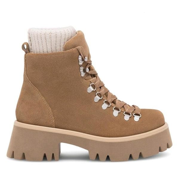 Trapery Lasocki. Brązowe śniegowce i trapery damskie Lasocki. Za 329.99 zł.