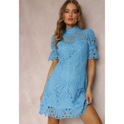 Niebieska Sukienka Aeryse. Niebieskie sukienki damskie Renee, m, z aplikacjami, z koronki, bez kołnierzyka, bez ramiączek, mini. Za 139.99 zł.