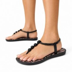 Sandały damskie Ipanema 83729 CLASS CONECTA II FEM. Czarne sandały damskie Ipanema, bez wzorów, z jeansu, bez obcasa, bez zapięcia. Za 69.00 zł.