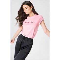 NA-KD T-shirt Darlin' - Pink. T-shirty damskie marki Camel Active. W wyprzedaży za 30.47 zł.