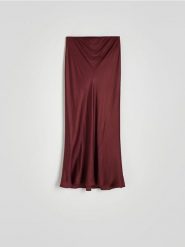 Satynowa spódnica midi - bordowy. Czerwone spódnice damskie Reserved, l, bez wzorów, z satyny, midi, proste. W wyprzedaży za 119.99 zł.