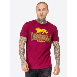 Koszulka Lonsdale Taverham. Czerwone koszulki sportowe męskie Lonsdale, bez wzorów, z bawełny, bez kołnierzyka, bez ramiączek. Za 152.50 zł.