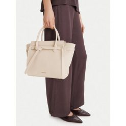 Torebka Lasocki. Brązowe torebki do ręki damskie Lasocki, bez wzorów, klasyczne, bez dodatków. Za 219.99 zł.