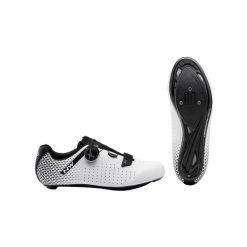 Buty rowerowe szosowe męskie NORTHWAVE CORE PLUS 2 białe. Białe buty sportowe męskie Northwave, bez zapięcia, rowerowe. Za 523.80 zł.
