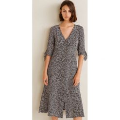 Mango - Sukienka Daisy. Szare sukienki damskie Mango, z poliesteru, casualowe, z krótkim rękawem. W wyprzedaży za 99.90 zł.