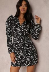 Czarna Sukienka Calinome. Czarne sukienki damskie Renee, na imprezę, m, z aplikacjami, bez kołnierzyka, bez ramiączek, mini, kopertowe. Za 259.99 zł.