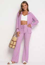 Fioletowy 2-częściowy Komplet z Koszulą i Spodniami z Tłoczonej Tkaniny Benneta. Fioletowe koszule damskie Born2be, bez wzorów, z tkaniny, bez kołnierzyka, bez ramiączek. Za 179.99 zł.