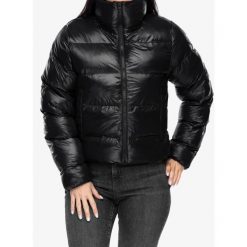 Kurtka ocieplana damska Helly Hansen Jade Puffer Jacket. Czarne kurtki sportowe damskie Helly Hansen, bez wzorów, bez kaptura, trekkingowe. W wyprzedaży za 669.55 zł.