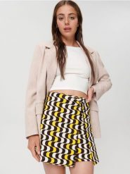 Spódnica mini ze wzorem - brązowy. Brązowe spódnice damskie Sinsay, l, bez wzorów, eleganckie, mini. Za 49.99 zł.