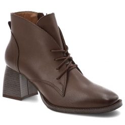 Brązowe Botki Armodo Eleganckie Skórzane Obuwie Damskie. Brązowe kozaki damskie Armodo, ze skóry, bez obcasa, na obcasie. Za 399.99 zł.