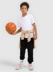 4F T-shirt oversize gładki chłopięcy - biały 146 (10-11 lat). Białe t-shirty dla chłopców 4f, bez wzorów, z bawełny, bez ramiączek. Za 29.99 zł.