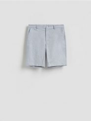 Szorty carrot fit - jasnoniebieski. Niebieskie szorty męskie Reserved, l, bez wzorów, z bawełny. Za 129.99 zł.