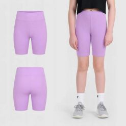 SPODENKI DZIEWCZĘCE 4F LEGGINSY KRÓTKIE KOLARKI PRĄŻKOWANE FIOLETOWE. Fioletowe legginsy dla dziewczynek 4f, bez wzorów, z bawełny, sportowe. Za 29.50 zł.
