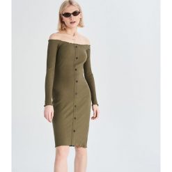 Dopasowana sukienka - Khaki. Sukienki damskie marki Sinsay. Za 39.99 zł.