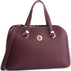 Torebka TOMMY HILFIGER - Th Core Med Satchel AW0AW06120 263. Czerwone torebki do ręki damskie Tommy Hilfiger, ze skóry ekologicznej. Za 599.00 zł.