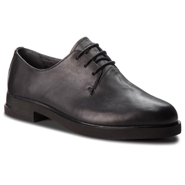 Oxfordy Camper. Czarne półbuty damskie Camper, bez wzorów, bez obcasa, bez zapięcia. Za 439.99 zł.