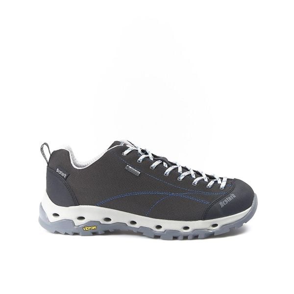 Buty trekkingowe Bestard Rando Air. Niebieskie trekkingi męskie BESTARD, trekkingowe, gore-tex. Za 870.00 zł.