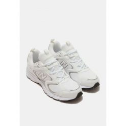 Buty Damskie Sportowe New Balance Ml408W Białe Sneakersy Lekkie Wygodne 37. Białe obuwie sportowe damskie New Balance, bez wzorów. Za 389.00 zł.