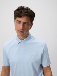 Koszulka polo regular fit - jasnoniebieski. Niebieskie koszulki polo męskie Reserved, l, bez wzorów, z bawełny, bez ramiączek. Za 79.99 zł.