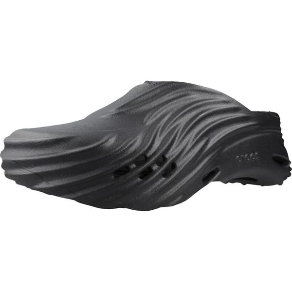 Sandały CROCS 210521C Czarny. Czarne sandały męskie Crocs, z gumy, bez zapięcia. Za 314.99 zł.