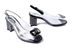 SCAVIOLA S-360 BLACK, sandały damskie. Czarne sandały damskie Sca'viola, bez wzorów, ze skóry, bez obcasa, na obcasie, bez zapięcia. Za 321.93 zł.
