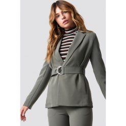 NA-KD Classic Marynarka z paskiem - Green. Żakiety damskie marki NA-KD Classic. Za 202.95 zł.
