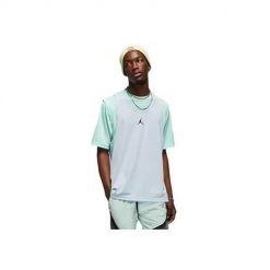 Koszulka sportowa męska Nike Air Jordan Dri-fit Sport Statement. Białe koszulki sportowe męskie Nike, l, bez wzorów, z poliesteru, bez kołnierzyka, bez ramiączek, dri-fit (nike). Za 379.99 zł.