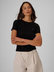 4F T-shirt slim prążkowany damski - czarny S. Czarne t-shirty damskie 4f, s, bez wzorów, z dzianiny, klasyczne, bez kołnierzyka. Za 49.99 zł.