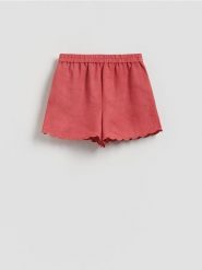 Szorty z lnem - intenstywna czerwień. Czerwone szorty damskie Reserved, l, bez wzorów, z wiskozy. Za 89.99 zł.