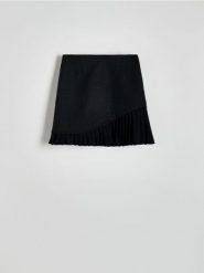 Spódnica z asymetryczną falbaną - czarny. Czarne spódnice damskie Reserved, l, bez wzorów, z tkaniny, asymetryczne. W wyprzedaży za 35.99 zł.