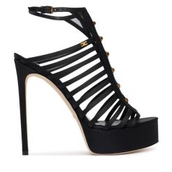 Sandały Elisabetta Franchi. Czarne sandały damskie Elisabetta Franchi, bez wzorów, bez obcasa, na szpilce, bez zapięcia. Za 3,359.00 zł.