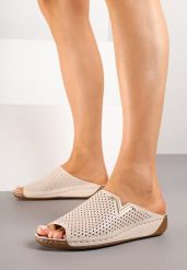 Beżowe Klapki Vices z Perforowaną Cholewką Sarianae. Brązowe klapki damskie Born2be, bez wzorów, eleganckie, bez obcasa, na płaskiej podeszwie. Za 69.99 zł.