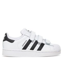 Sneakersy adidas. Białe trampki i tenisówki chłopięce Adidas, bez wzorów, bez zapięcia. Za 299.99 zł.