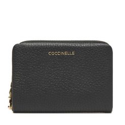 Portfel Coccinelle. Czarne portfele damskie Coccinelle, bez wzorów. Za 499.99 zł.