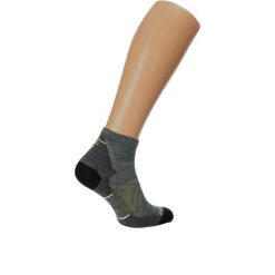 Skarpetki do biegania Unisex Smartwool Run. Szare buty sportowe męskie Smartwool, bez wzorów. Za 99.99 zł.