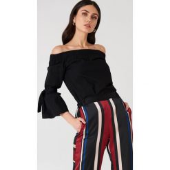NA-KD Sukienka z odkrytymi ramionami - Black. Sukienki damskie marki NA-KD. Za 121.95 zł.