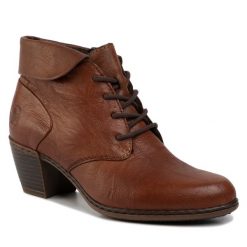 Trzewiki Rieker. Brązowe botki damskie Rieker, bez obcasa, na słupku, bez zapięcia. Za 311.00 zł.