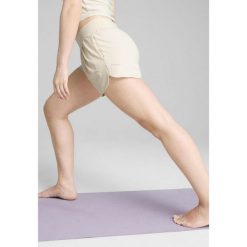 Damskie szorty MOVE CLOUDSPUN PUMA Alpine Snow White. Białe szorty damskie Puma, s, bez wzorów, klasyczne, z standardowym stanem. W wyprzedaży za 129.00 zł.