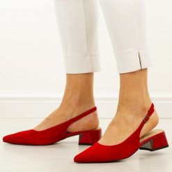 Czerwone skórzane czółenka damskie D&A 3047. Czerwone czółenka damskie DiA, bez wzorów, z jeansu, eleganckie, bez obcasa, na obcasie, bez zapięcia. Za 349.00 zł.