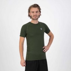 Koszulka z krótkim rękawem Rogelli Essential. Zielone koszulki sportowe męskie Rogelli, m, bez wzorów, z dzianiny, bez kołnierzyka, bez ramiączek, do biegania. Za 60.00 zł.