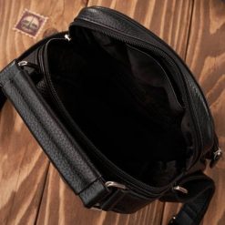 Paolo Peruzzi Saszetka męska na ramię skórzana elegancka do pracy praktyczna czarna T-128-BL. Czarne saszetki męskie Paolo Peruzzi, biznesowe. Za 324.98 zł.