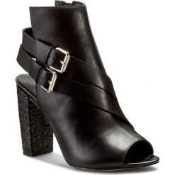 Sandały GUESS - Bayless FLBYS3 LEA09 BLACK. Klapki damskie marki Guess. W wyprzedaży za 439.00 zł.