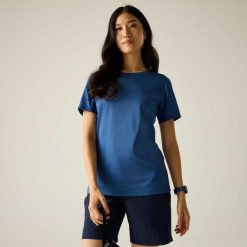 Damska koszulka z krótkim rękawem Demna Marl. Czerwone t-shirty damskie Regatta, m, bez wzorów, z elastanu, bez kołnierzyka. Za 78.70 zł.