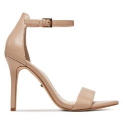 Sandały DeeZee. Brązowe sandały damskie DeeZee, bez wzorów, bez obcasa, na szpilce, bez zapięcia. Za 249.99 zł.