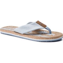 Japonki TOMMY HILFIGER - Chambray Beach Sandal FM0FM02268 Jeans 013. Niebieskie klapki męskie Tommy Hilfiger, z jeansu. Za 159.00 zł.