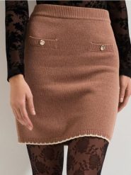Swetrowa spódnica mini - brązowy. Brązowe spódnice damskie Sinsay, l, bez wzorów, mini. Za 49.99 zł.